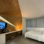Space Tower ナポリ