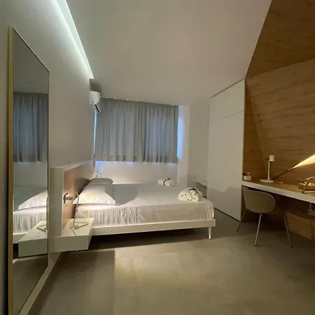 Space Tower Bed & Breakfast *