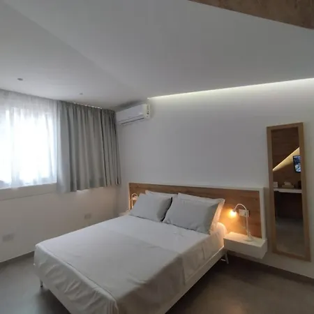 Space Tower Bed & Breakfast Naples