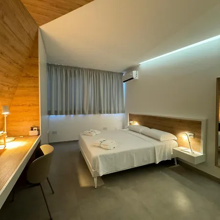 Space Tower 4* Napoli