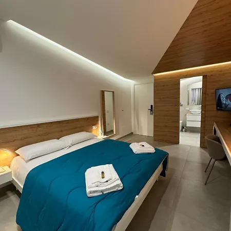 Space Tower 4* Nápoles