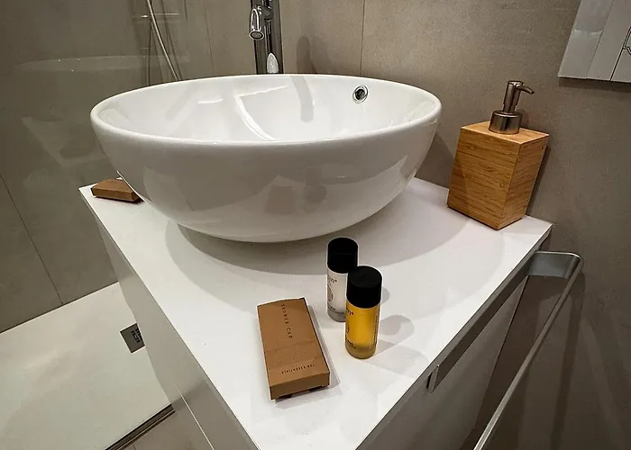 Bed & Breakfast Space Tower