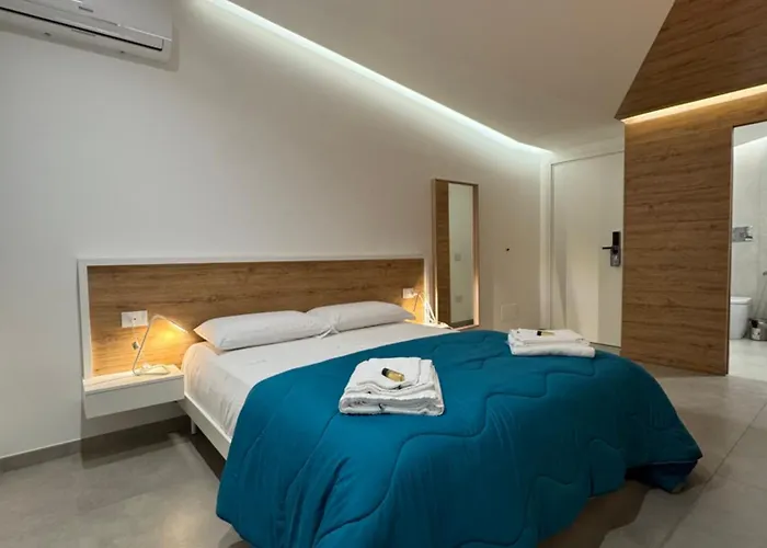 Bed & Breakfast Space Tower 4*