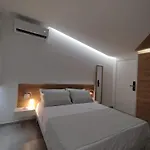 Bed and Breakfast Space Tower