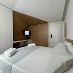 Bed and Breakfast Space Tower