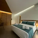 Couette-café Space Tower Naples