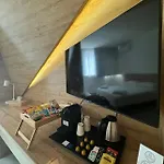 Couette-café Space Tower Naples