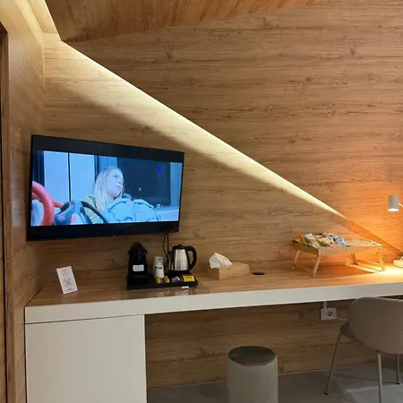 Bed & Breakfast Space Tower Neapol