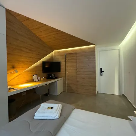 Bed & Breakfast Space Tower 4*