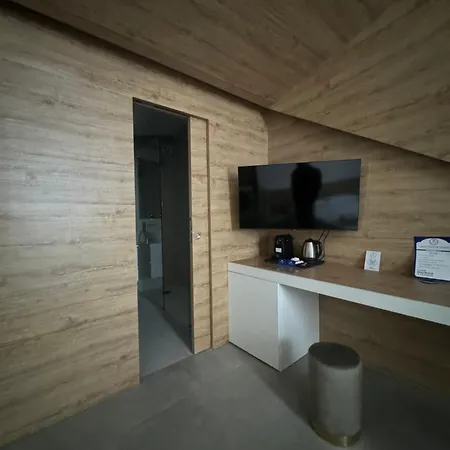 Bed & Breakfast Space Tower