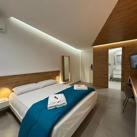 Bed & Breakfast Space Tower 4*